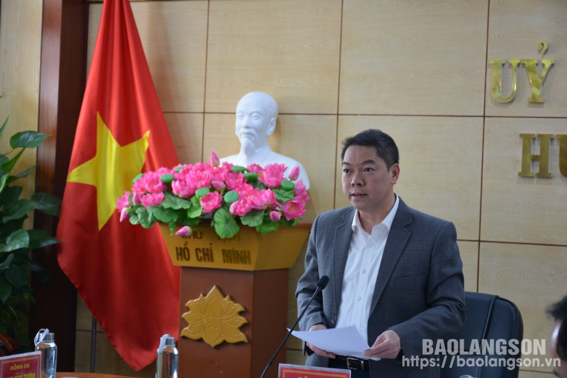 Le camarade Doan Thanh Son, vice-président du Comité populaire provincial, a prononcé un discours de clôture lors de la session d'inspection.