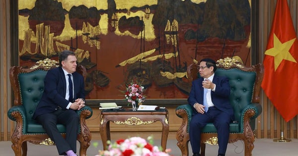 Vietnam - France promote cooperation in aviation and high-speed railway