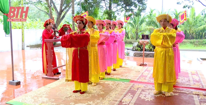 Allez à Yen Truong pour voir le festival Ky Phuc