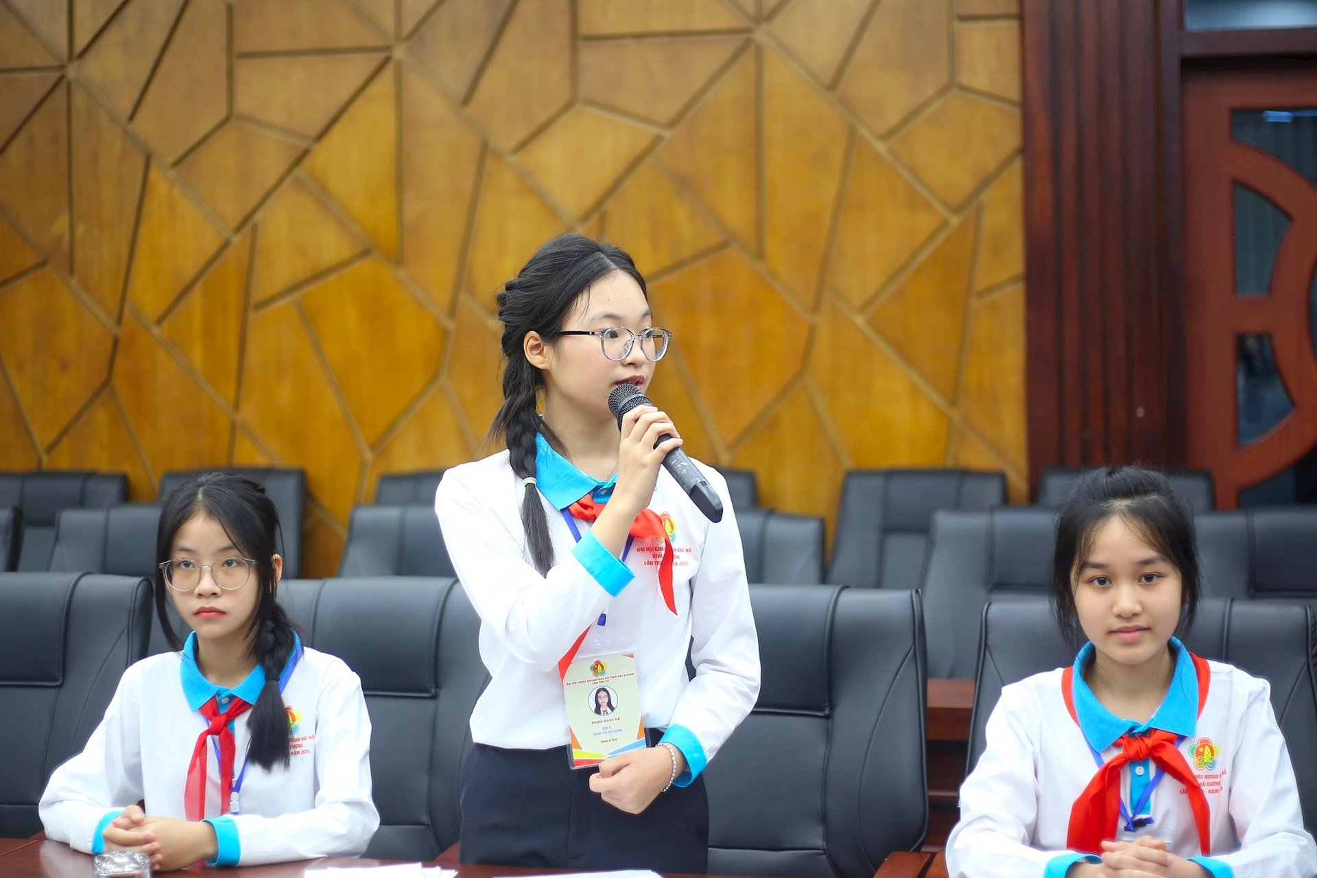 gap-mat-doi-vien3-ed7b3774167ec943e312e8bfdd4e3461.jpg