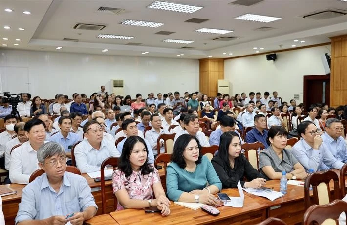 Das Ministerium für Bildung und Ausbildung prüft die Umsetzung des Rundschreibens 29 in der Stadt. Ho Chi Minh