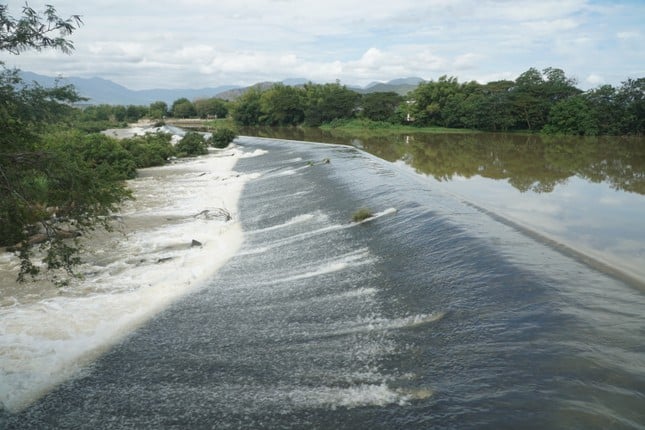 The legendary dam nearly 900 years old in Ninh Thuan photo 2