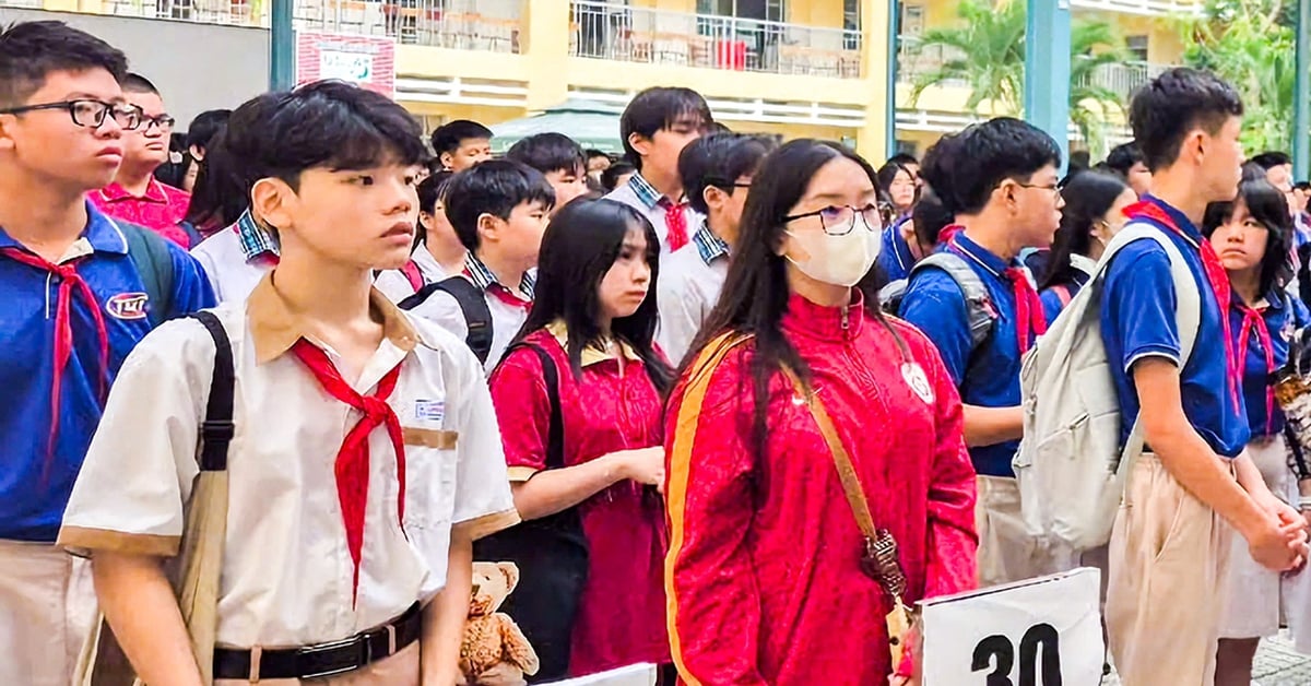 6,300 Thu Duc students take excellent student exam for grades 6, 7, 8