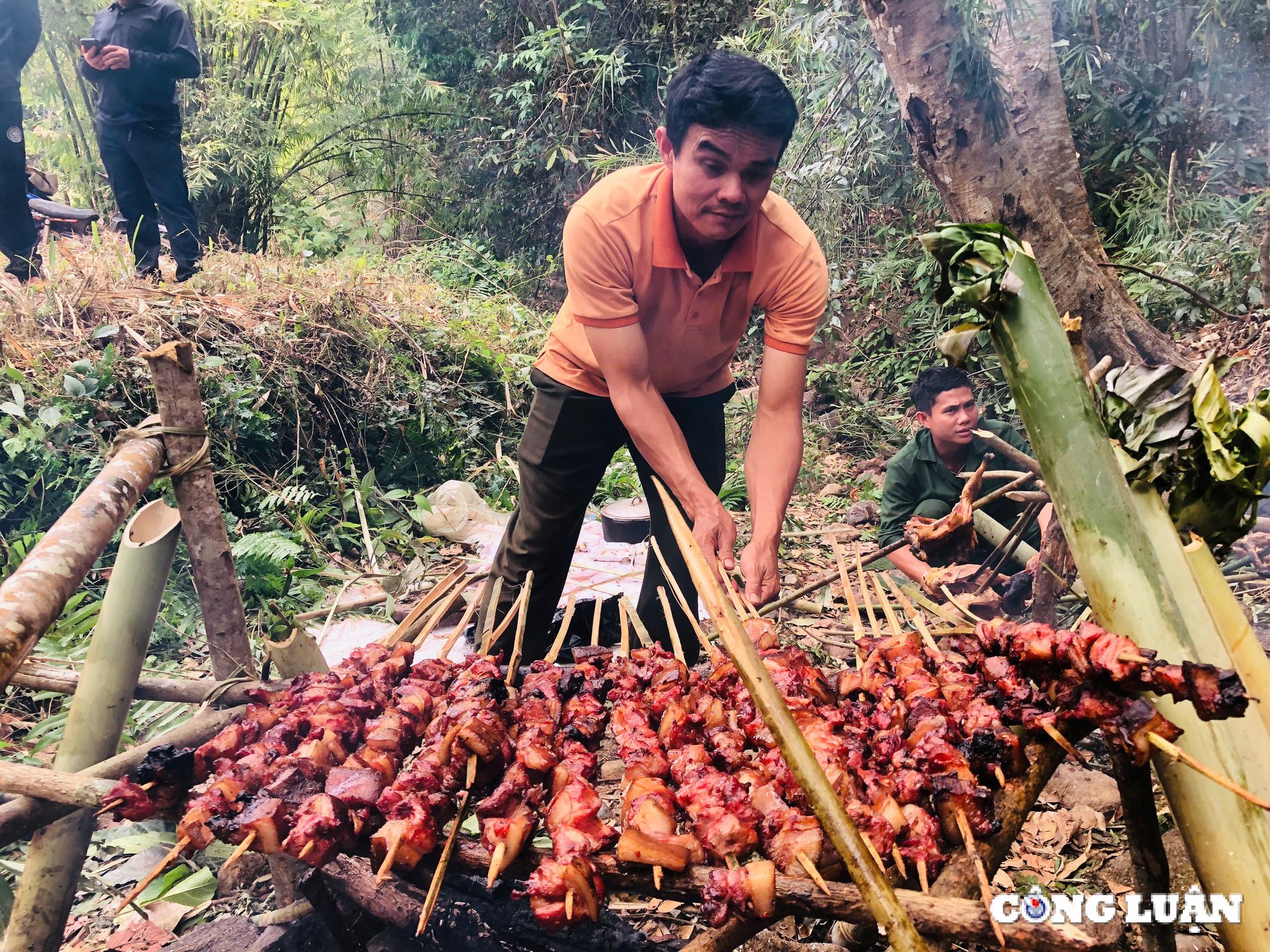 Festival de Gia Lai con el respeto del pueblo JR y unir fuerzas para proteger el bosque imagen 2