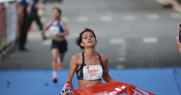 Tien Phong Marathon 2025: Erwartung eines harten Wettbewerbs auf dem 21-km-Rennen