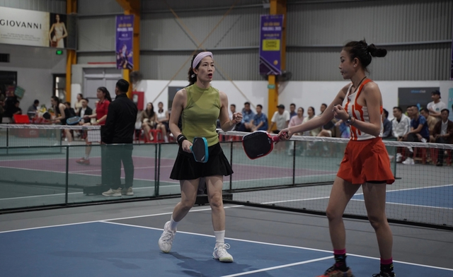 Chơi pickleball, mang nụ cười cho trẻ thơ- Ảnh 2.