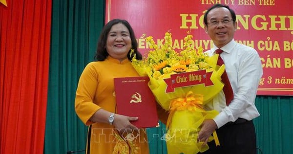 La Sra. Ho Thi Hoang Yen ocupa el cargo de Secretaria del Comité Provincial del Partido de Ben Tre.