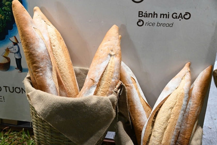 Các thương hiệu đình đám tham gia lễ hội gồm: Bánh mì cụ Lý, Bánh mì Huynh Hoa, Icool Nguyên Sinh, Sunrises Kebab, Bánh mì Pew Pew.