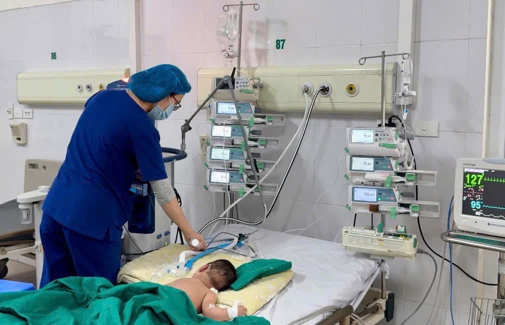 treatment-for-children-with-endoscopy-at-central-thermorrhage-hospital..jpg