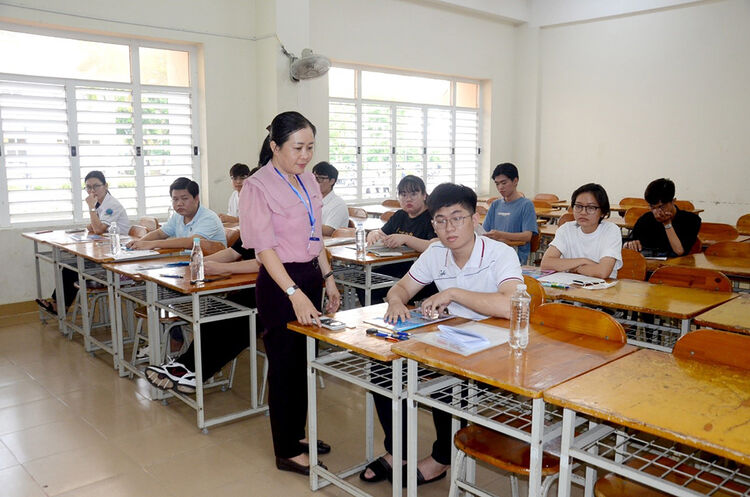 Examen d'évaluation des compétences (1er tour) de l'Université nationale de Ho Chi Minh-Ville. Ho Chi Minh a eu lieu le 30 mars