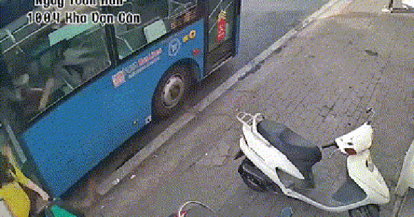 Bus driver suspended for carelessly closing door, dragging female student onto road