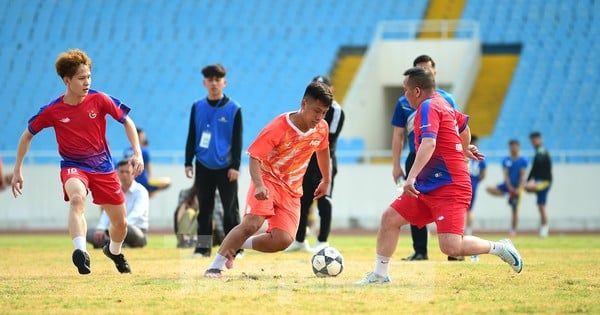 Kịch tính loạt 'đấu súng' trên sân Mỹ Đình trong Hội thao Thanh niên