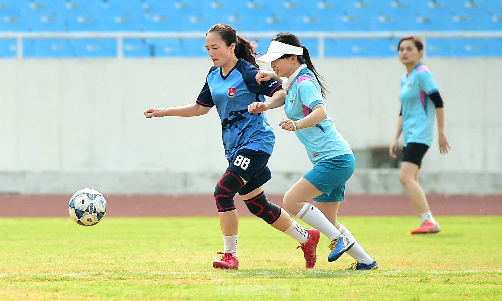 Dramática serie de 'tiroteos' en el Estadio My Dinh durante el Festival de Deportes Juveniles (foto 9)