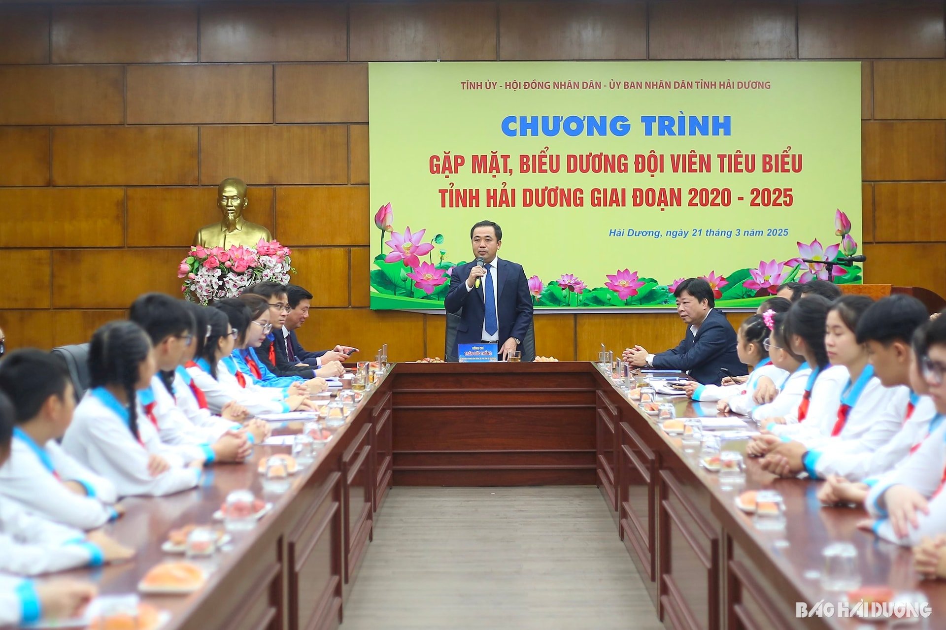 ជួបមុខសមាជិក4.jpg