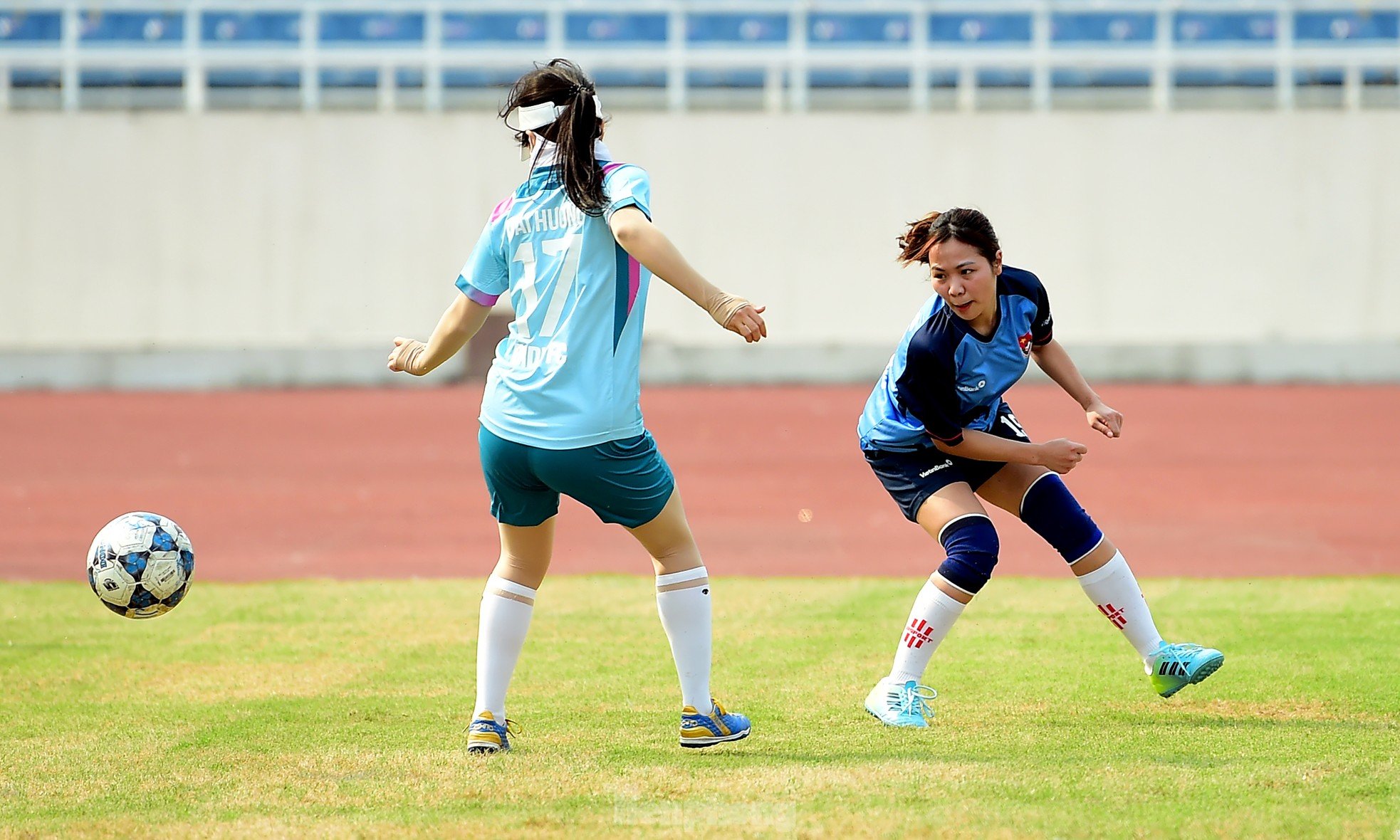 Dramática serie de 'tiroteos' en el Estadio My Dinh durante el Festival de Deportes Juveniles (foto 10)