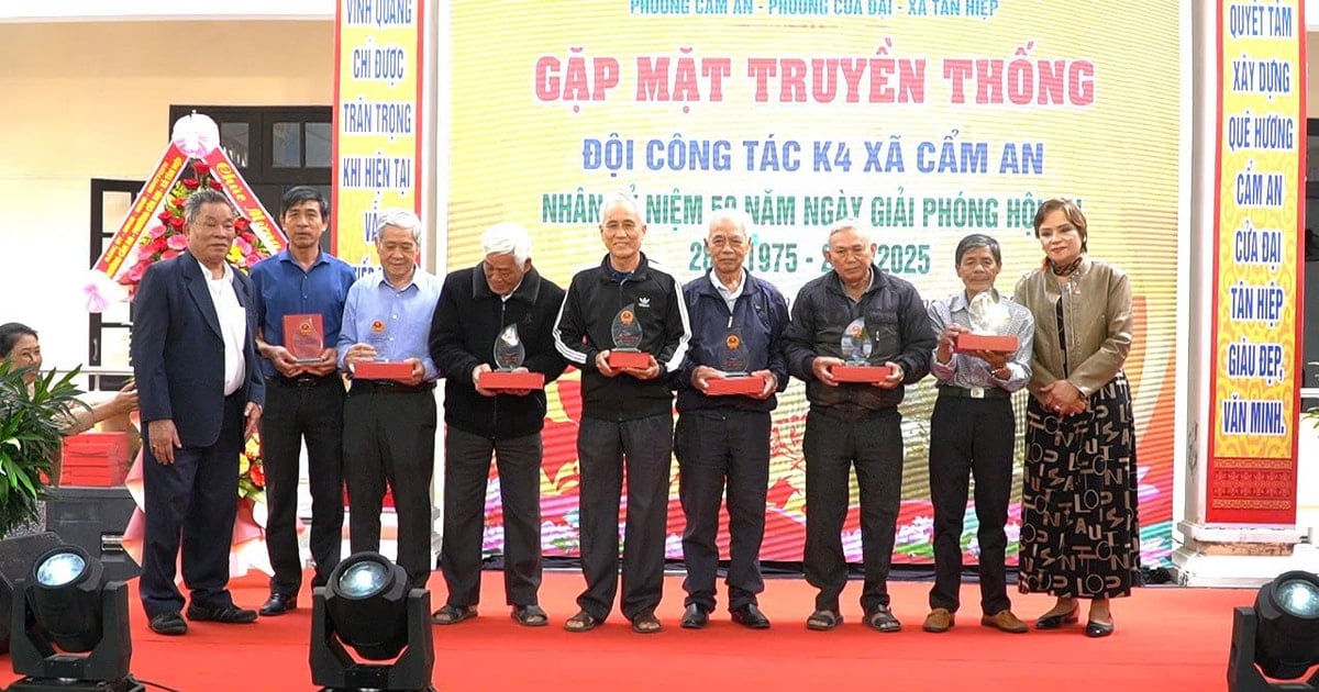 Treffen mit der Arbeitsgruppe K4 der Gemeinde Cam An anlässlich des 50. Jahrestages der Befreiung von Hoi An