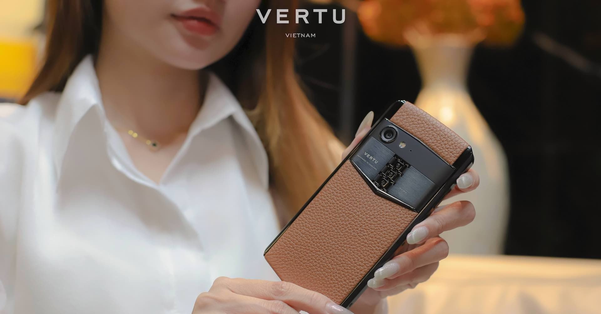 Vertu's luxury smartphone is 'hot' again in Vietnam