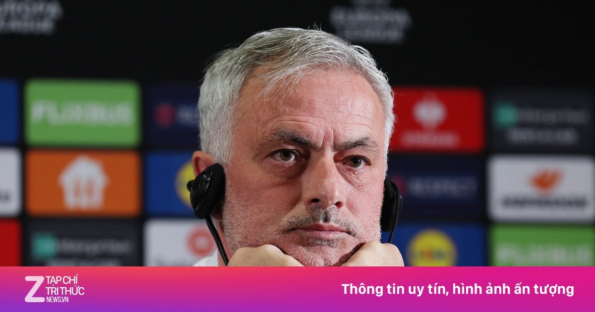 Sáng tỏ tương lai Mourinho