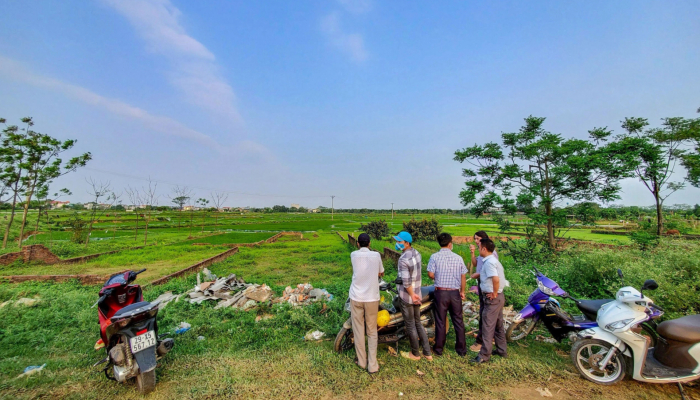 Do not, for personal gain, help create a 'virtual' land fever, distorting real estate supply and demand.