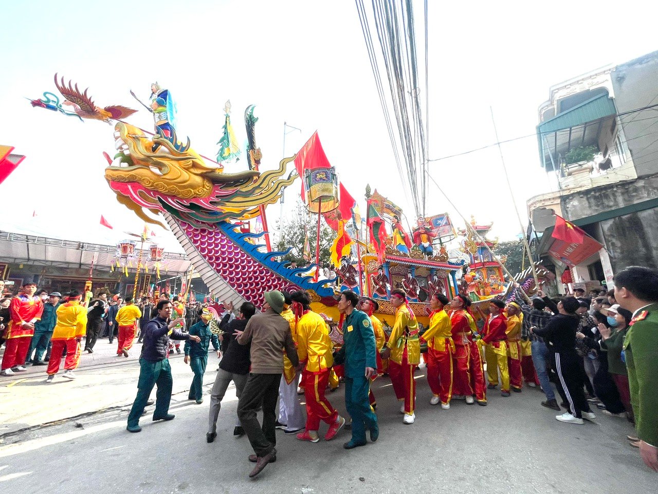 Fête de Cau Ngu dans la commune de Ngu Loc - beauté culturelle sacrée et fierté culturelle nationale