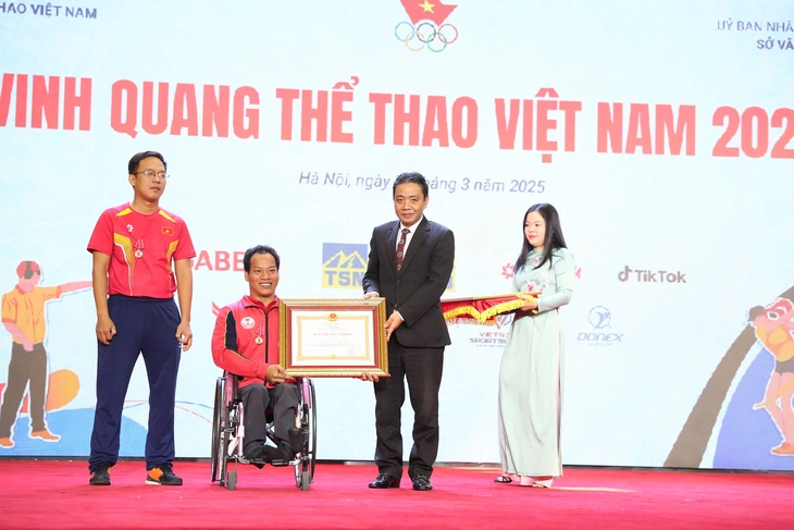 Vinh danh VĐV, HLV tiêu biểu của thể thao Việt Nam - Ảnh 2.