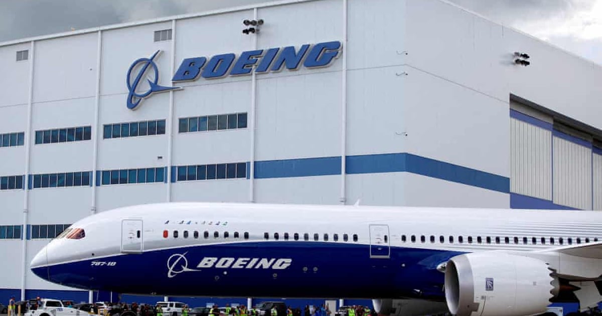 ក្រុមហ៊ុន Boeing ប្ដឹង​ពី​បទ​រុញ​អតីត​បុគ្គលិក​ឲ្យ​ស្លាប់