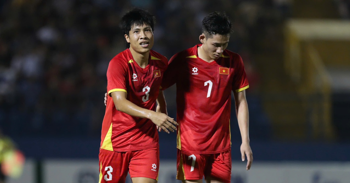 El ataque de la selección nacional de Vietnam es demasiado... frágil, ¡el entrenador Kim Sang-sik debe tomar medidas!