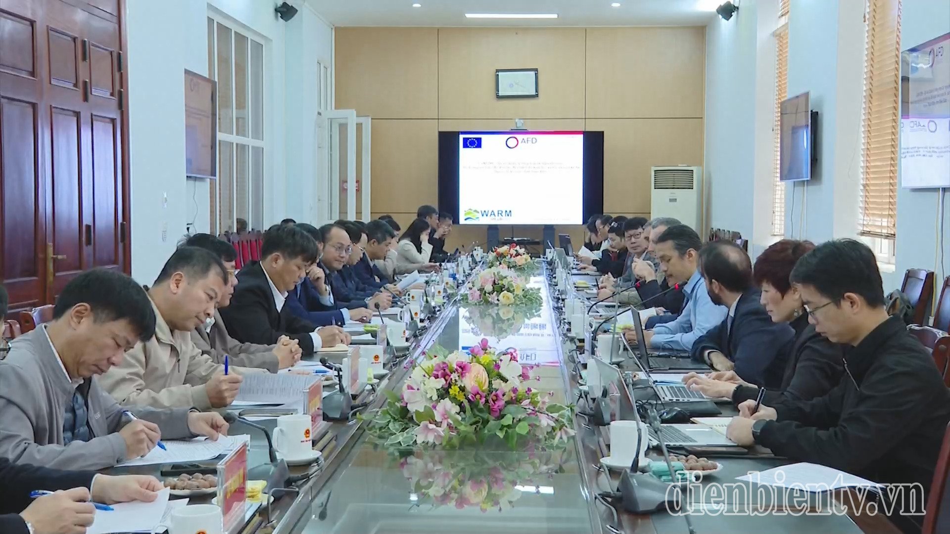 French Development Agency delegation works with Dien Bien Provincial People's Committee