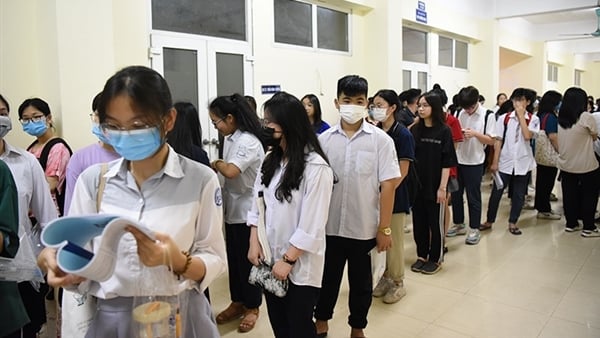 하노이 10학년 전문고등학교 입학시험 계획에 많은 변화