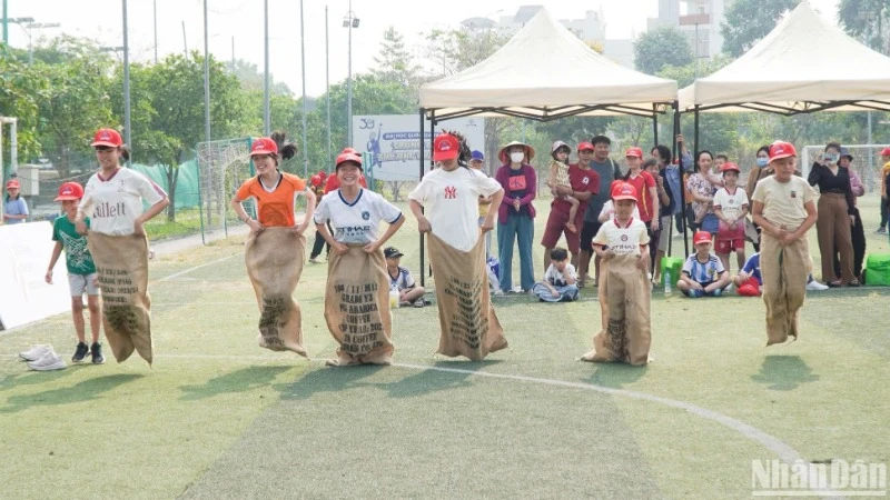 เปิดตัวโครงการกีฬาภาคเรียนแรกสำหรับเด็ก