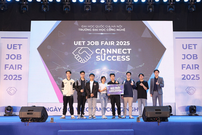 Đội M3UNINDTED giành giải Nhất “UET Esport Championship 2025”