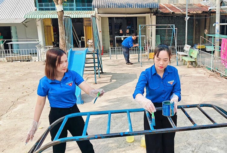 Los jóvenes de Chau Thanh responden al "Domingo Verde"