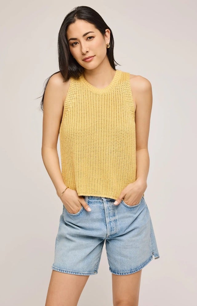 Ngại gì không phá cách cùng những chiếc áo tank top- Ảnh 8.