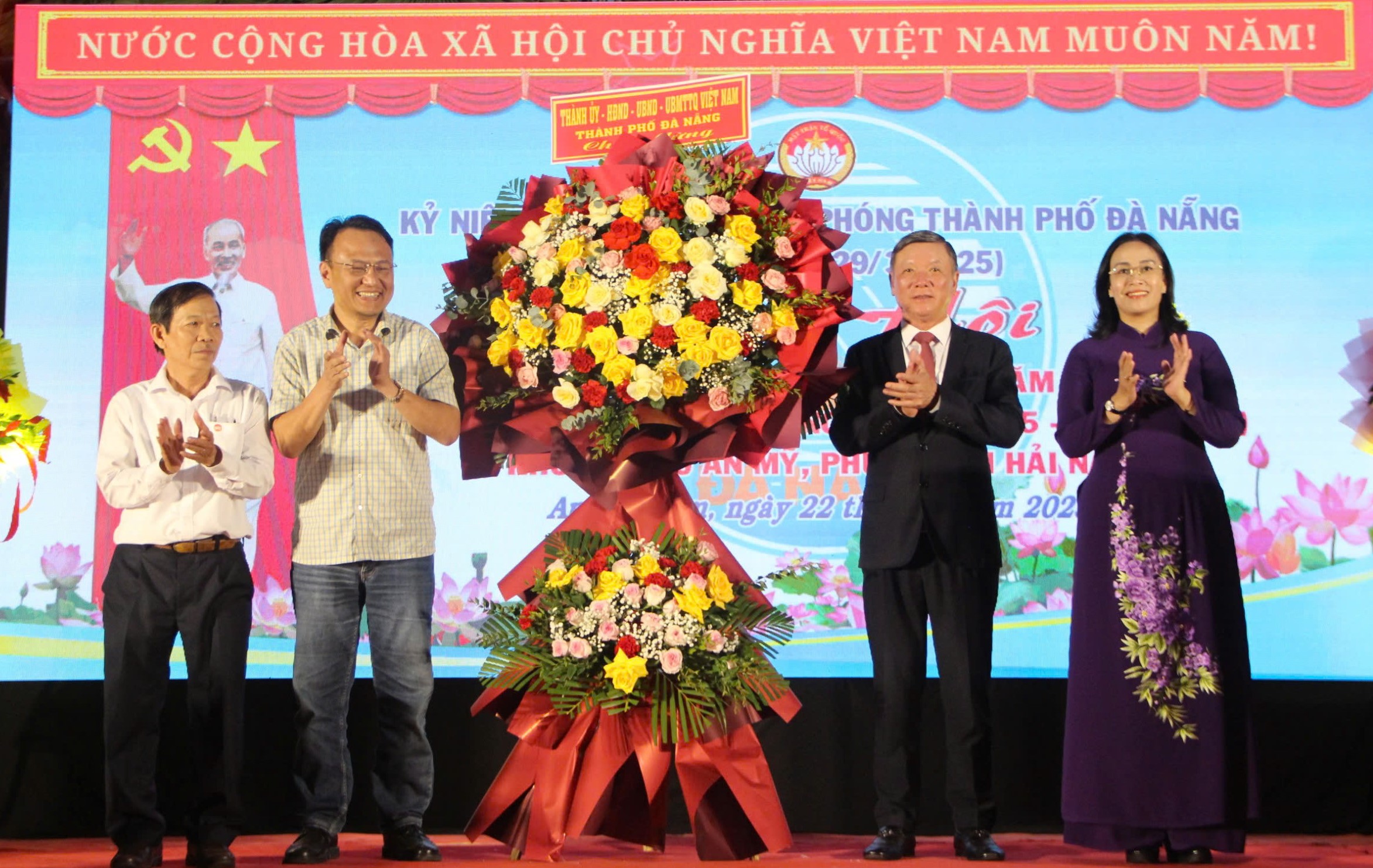 Continue to promote the fine traditional cultural identity of Da Nang people and the strength of national solidarity