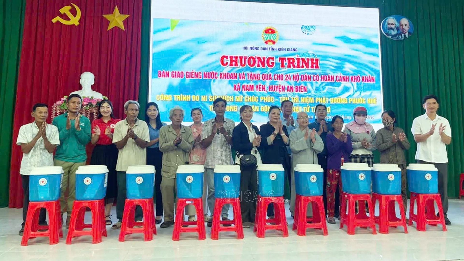 Handing over drilled water wells to 24 households in Nam Yen commune