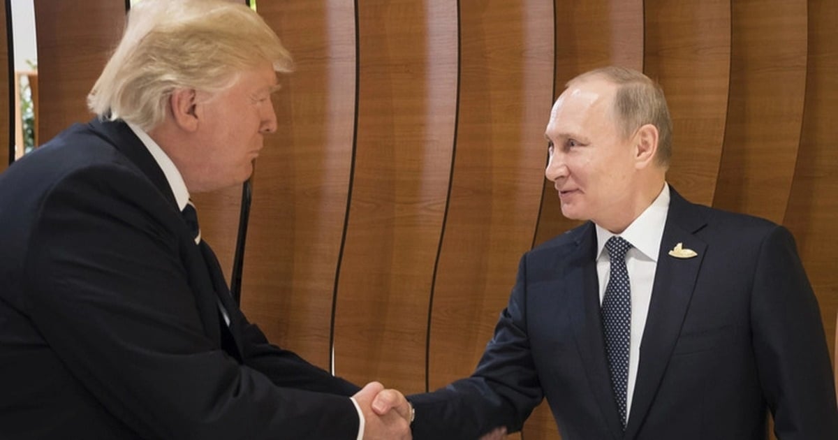 Tiết lộ món quà đặc biệt ông Putin từng gửi tặng ông Trump