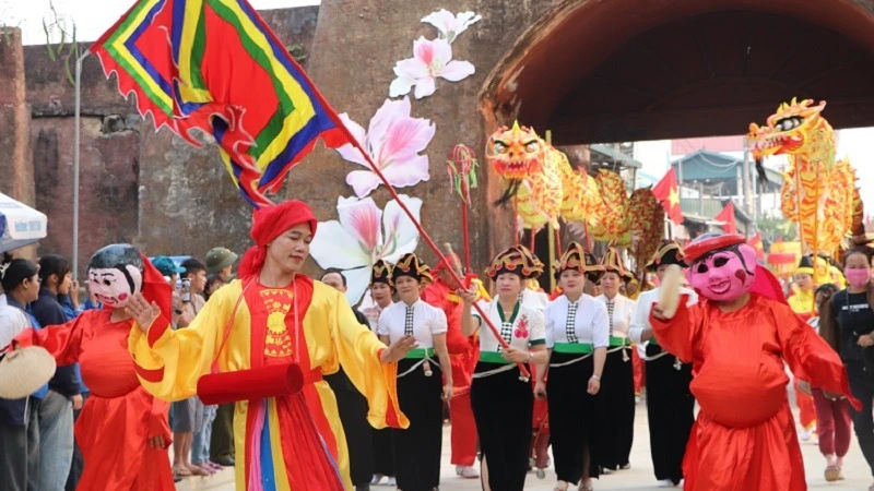 Dien Bien eröffnet Ban Phu Citadel Festival