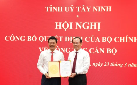 Le Politburo a approuvé le camarade Nguyen Manh Hung pour occuper le poste de secrétaire du Comité provincial du Parti de Tay Ninh pour le mandat 2020-2025.