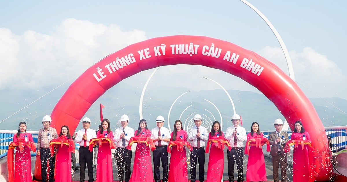 Quang Nam opens technical traffic to Song Thu bridge and An Binh bridge