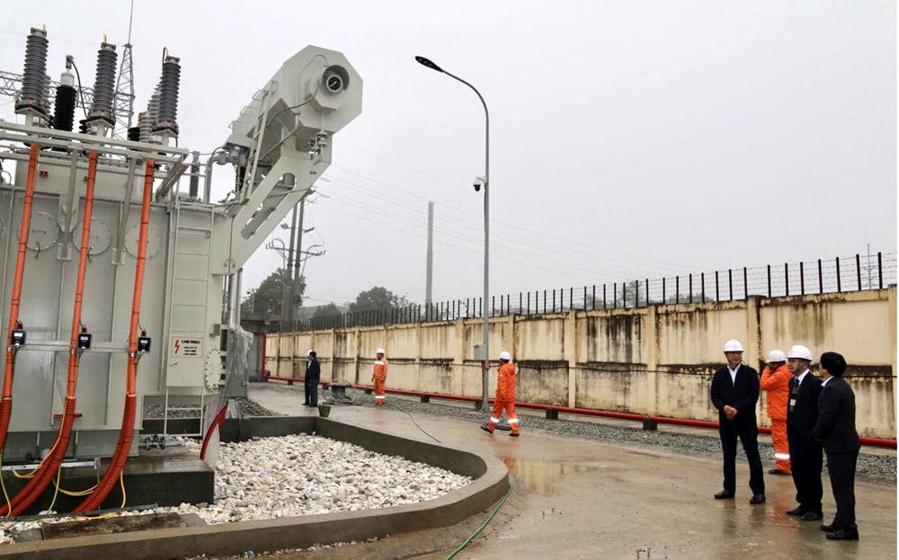 Yen Bai moderniza gradualmente la infraestructura de la red eléctrica