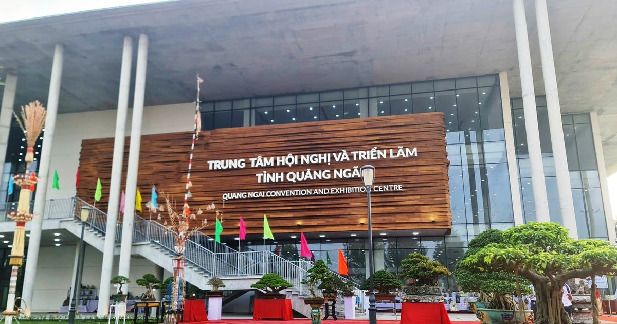 Quang Ngai puts up a signboard for a 300 billion VND project to welcome the Provincial Party Congress