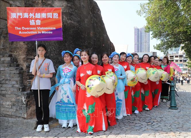 Le Vietnam participe au défilé international du Carnaval de Macao (Chine)