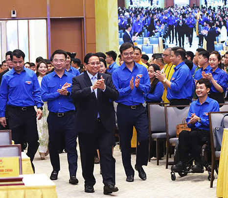 Jóvenes vietnamitas pioneros en el desarrollo de la ciencia y la tecnología, la innovación y la transformación digital nacional