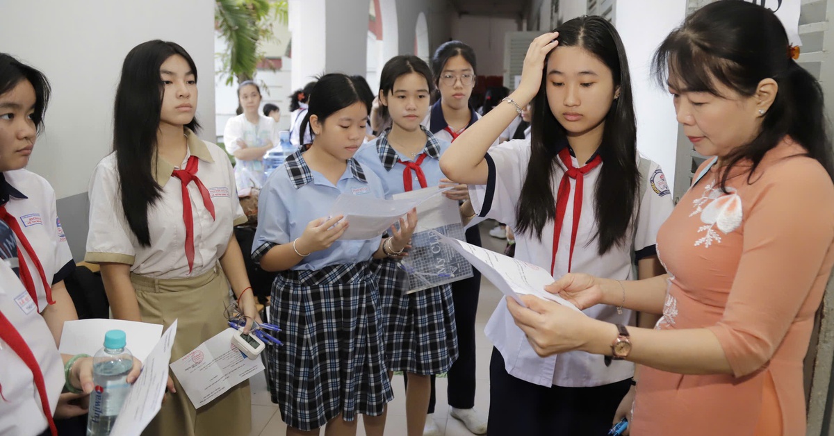 Examen de ingreso de décimo grado para la escuela secundaria para superdotados el 24 y 25 de mayo