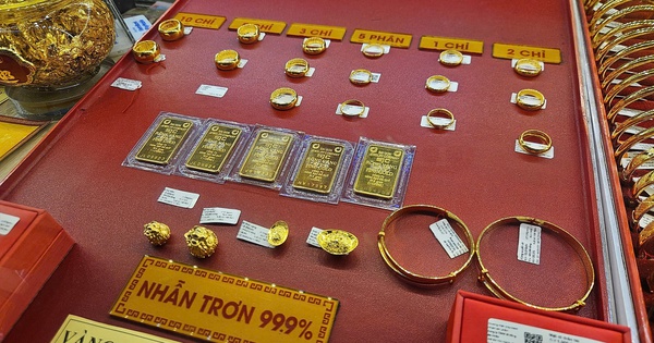 ¡El precio del anillo de oro 99,99 varía de un lugar a otro!