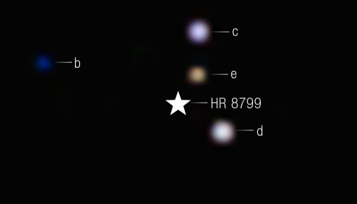 El telescopio James Webb toma primeros planos de planetas en un sistema estelar joven