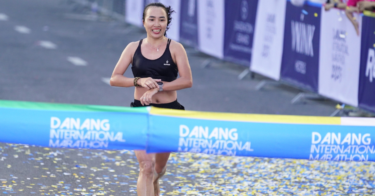 Pham Thi Binh continues to win the Da Nang International Marathon