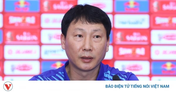 Coach Kim Sang Sik: "Vietnam National Team aims for a big win against Laos National Team"