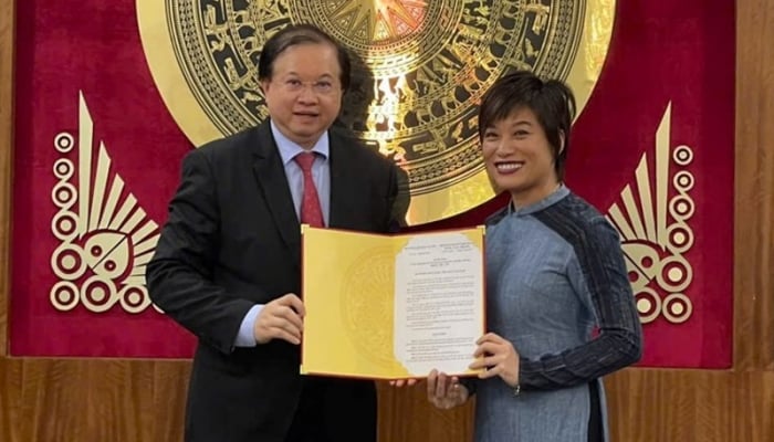 El artista popular Tran Ly Ly se convierte en presidente de la junta directiva de la Academia de Danza de Vietnam