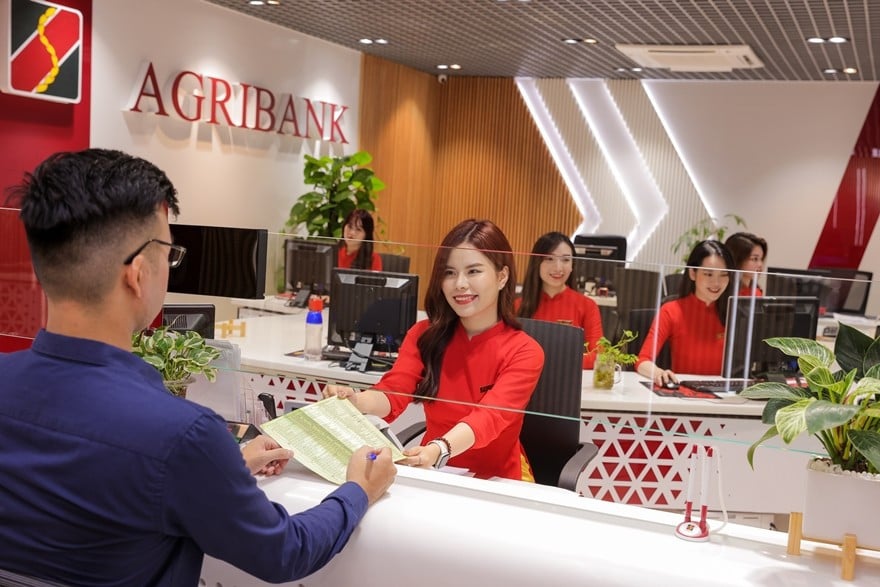 Receive remittances safely via MoneyGram at Agribank